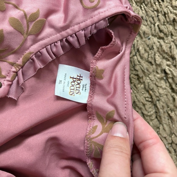 Disney Hocus Pocus Sarah Sanderson Girls Costume Dress XL Halloween Pink Purple - Picture 6 of 7